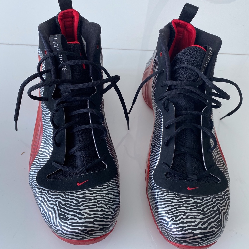 Nike Air Flightposite Exposed Zebra